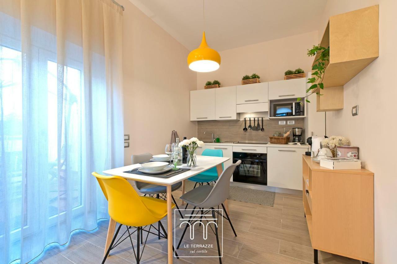 Le Terrazze Sul Cortile Apartment ซาแลร์โน ภายนอก รูปภาพ